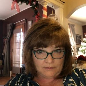 Meet your Posher, Annette